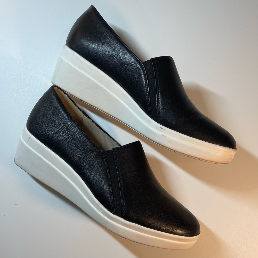 Naturalizer Womens Black Snowy Leather Slip On Wedge Sneaker Shoes  9.5W wide